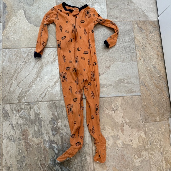 Carters footie PJ onesies 5T Set of 6 EUC - Picture 5 of 7